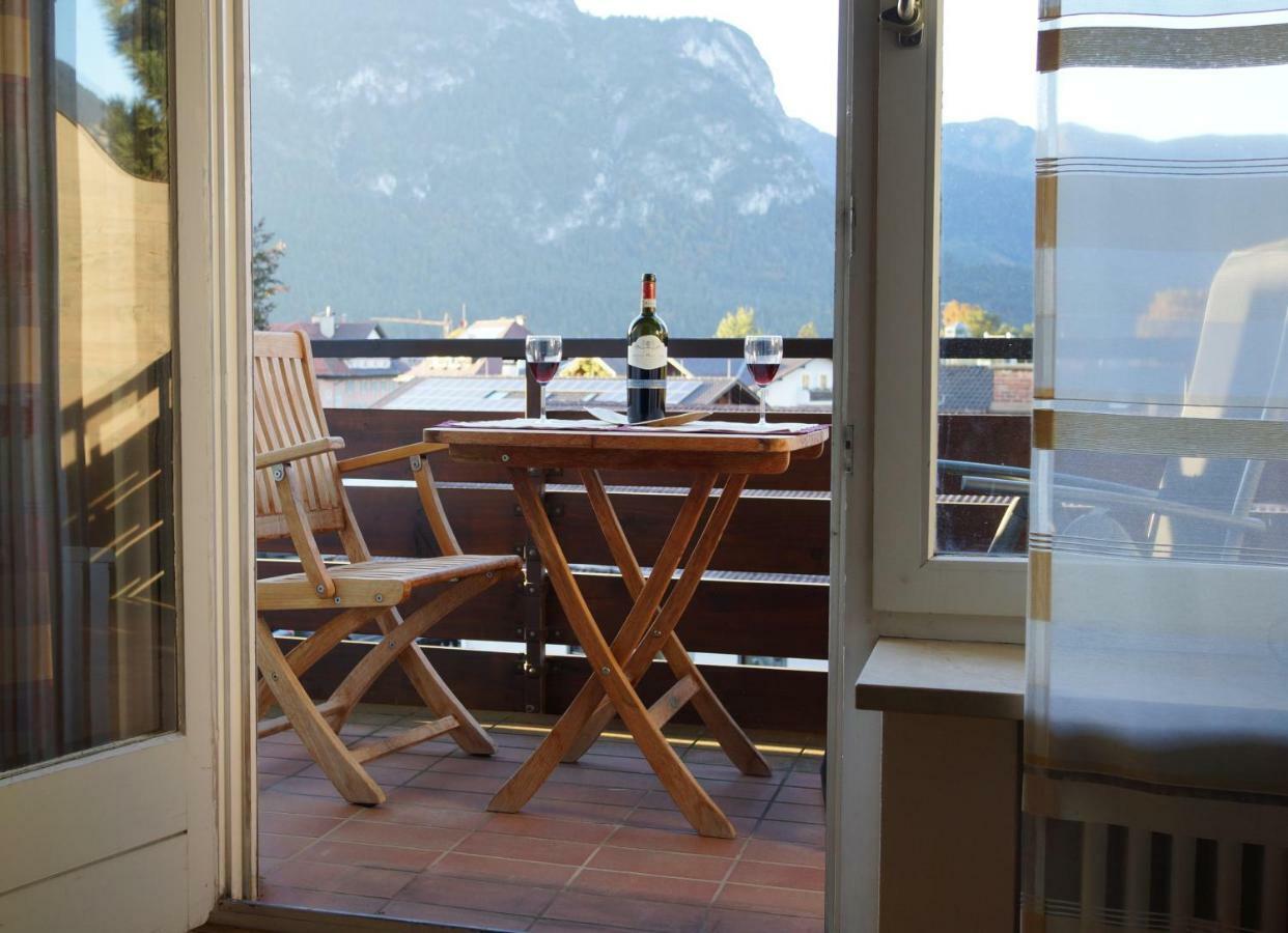 Sunny 1-Room Apartment Near Railway Station Garmisch-Partenkirchen járás Kültér fotó