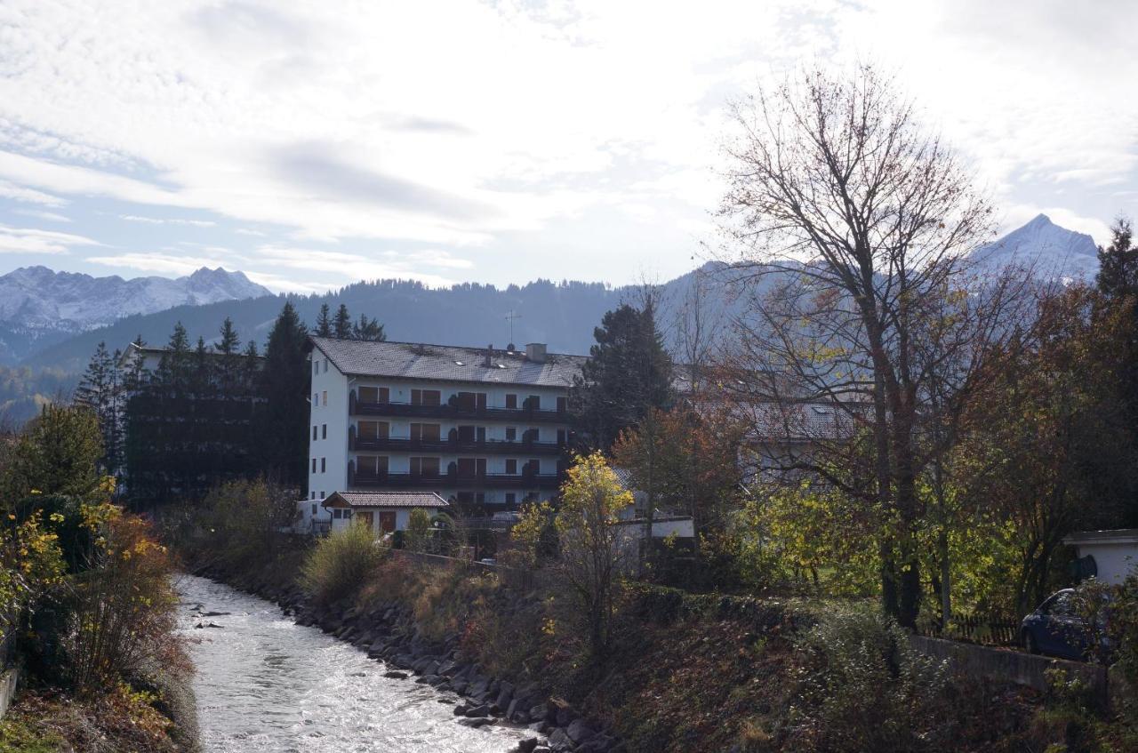 Sunny 1-Room Apartment Near Railway Station Garmisch-Partenkirchen járás Kültér fotó